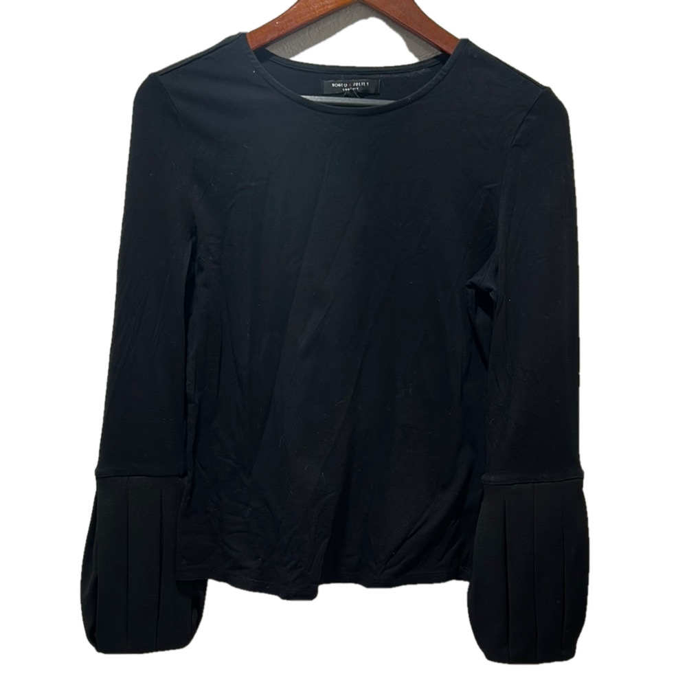 Romeo + Juliet couture women’s Elegant Black Top size S GUC